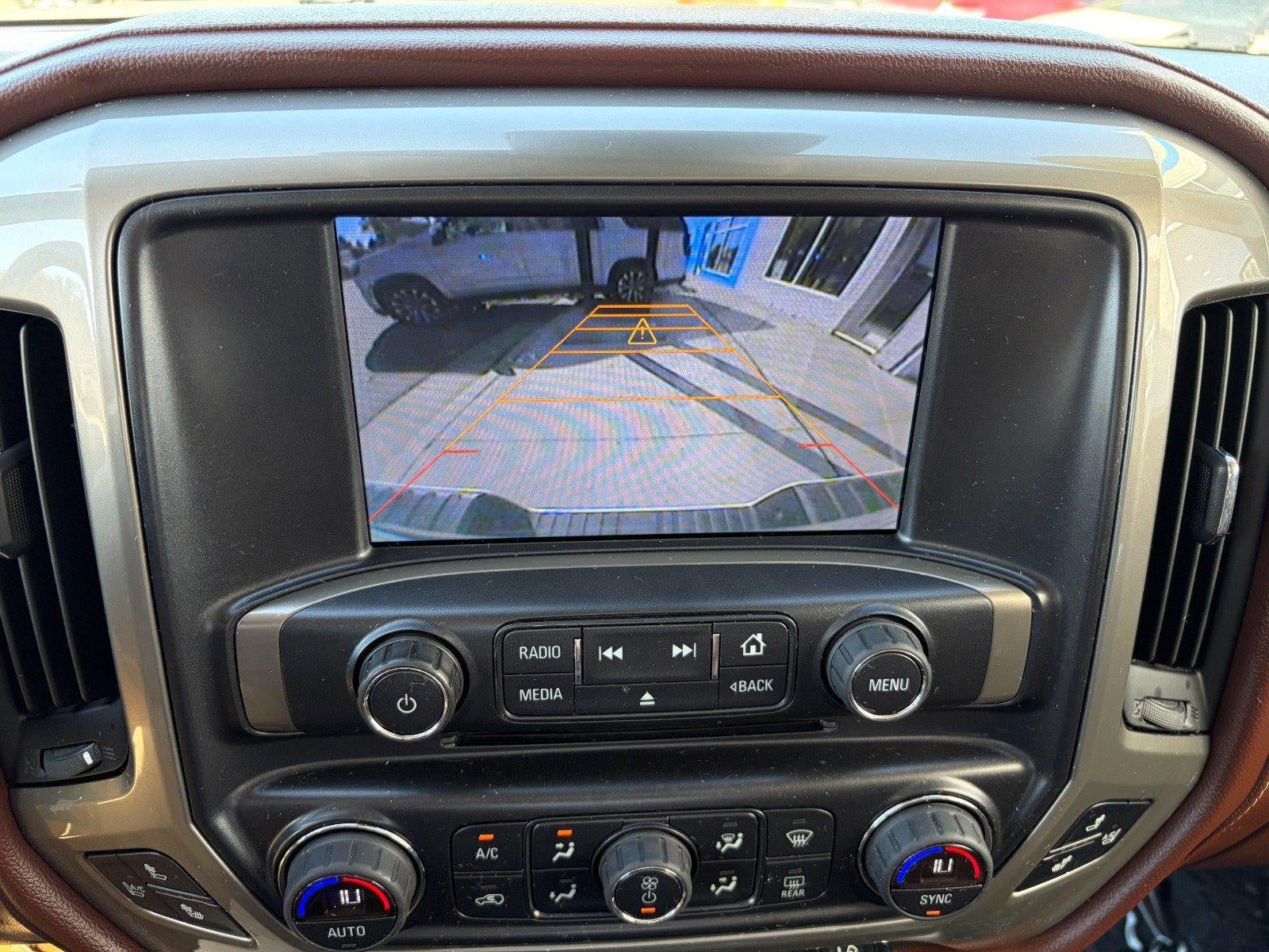2015 Chevrolet Silverado 1500 High Country Premium Pkg, Driver Alert Pkg, Sunroof, Heated Steering Wheel, BOSE Audio