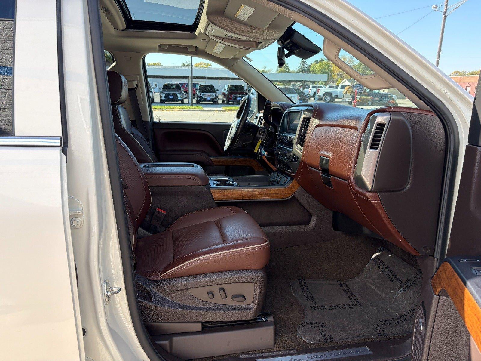 2015 Chevrolet Silverado 1500 High Country Premium Pkg, Driver Alert Pkg, Sunroof, Heated Steering Wheel, BOSE Audio