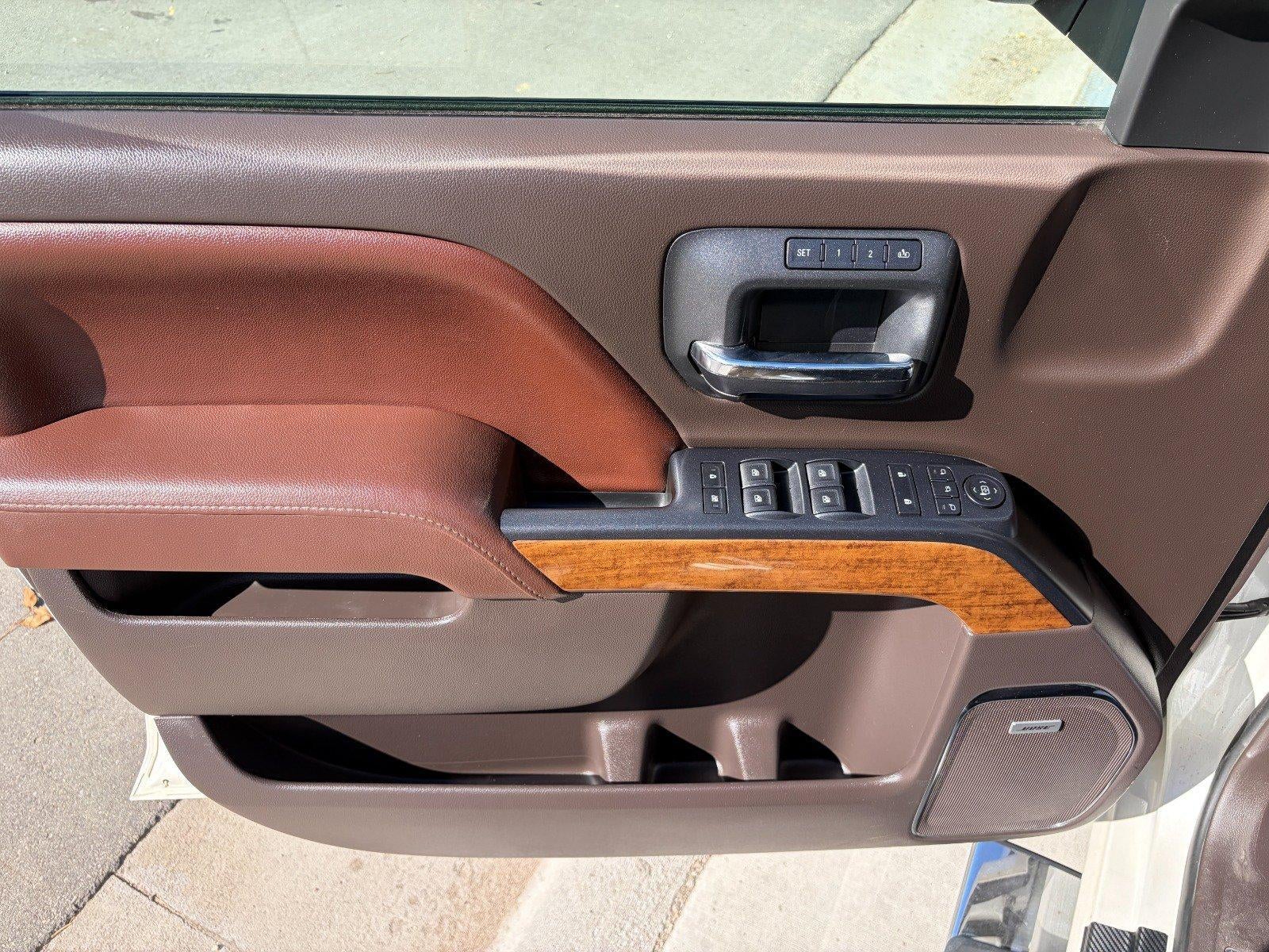 2015 Chevrolet Silverado 1500 High Country Premium Pkg, Driver Alert Pkg, Sunroof, Heated Steering Wheel, BOSE Audio