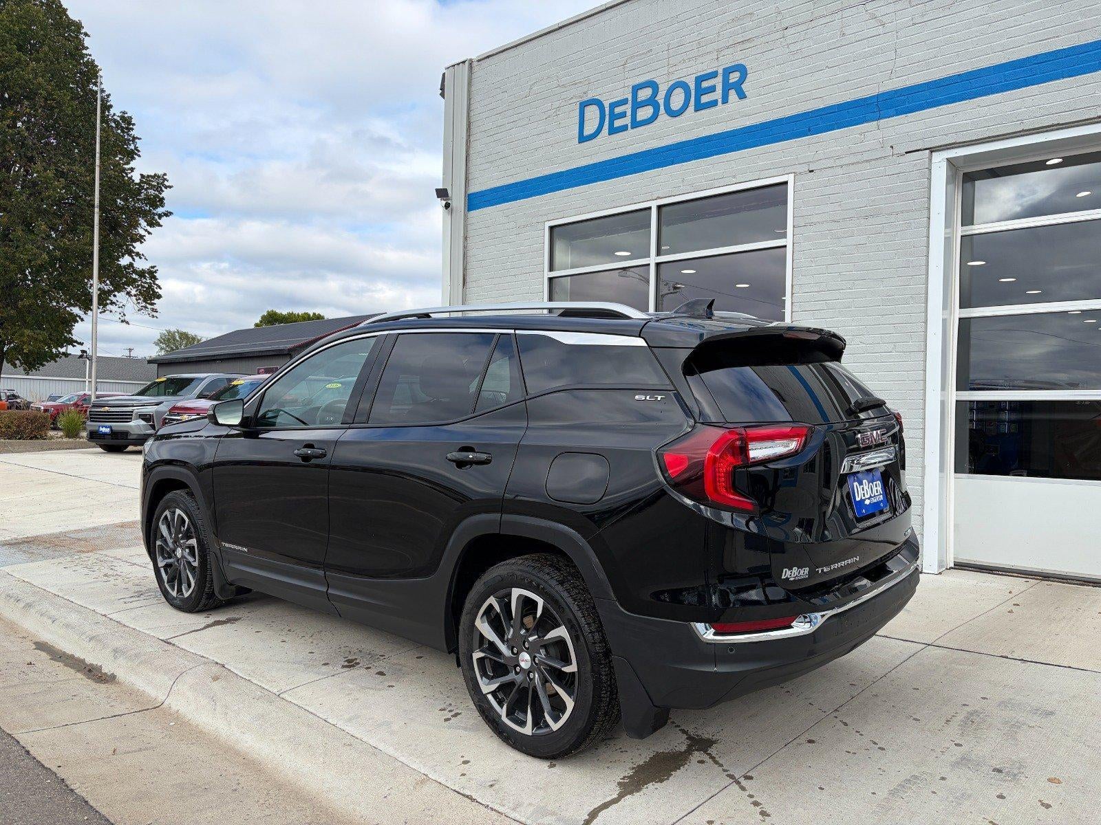 2022 GMC Terrain SLT