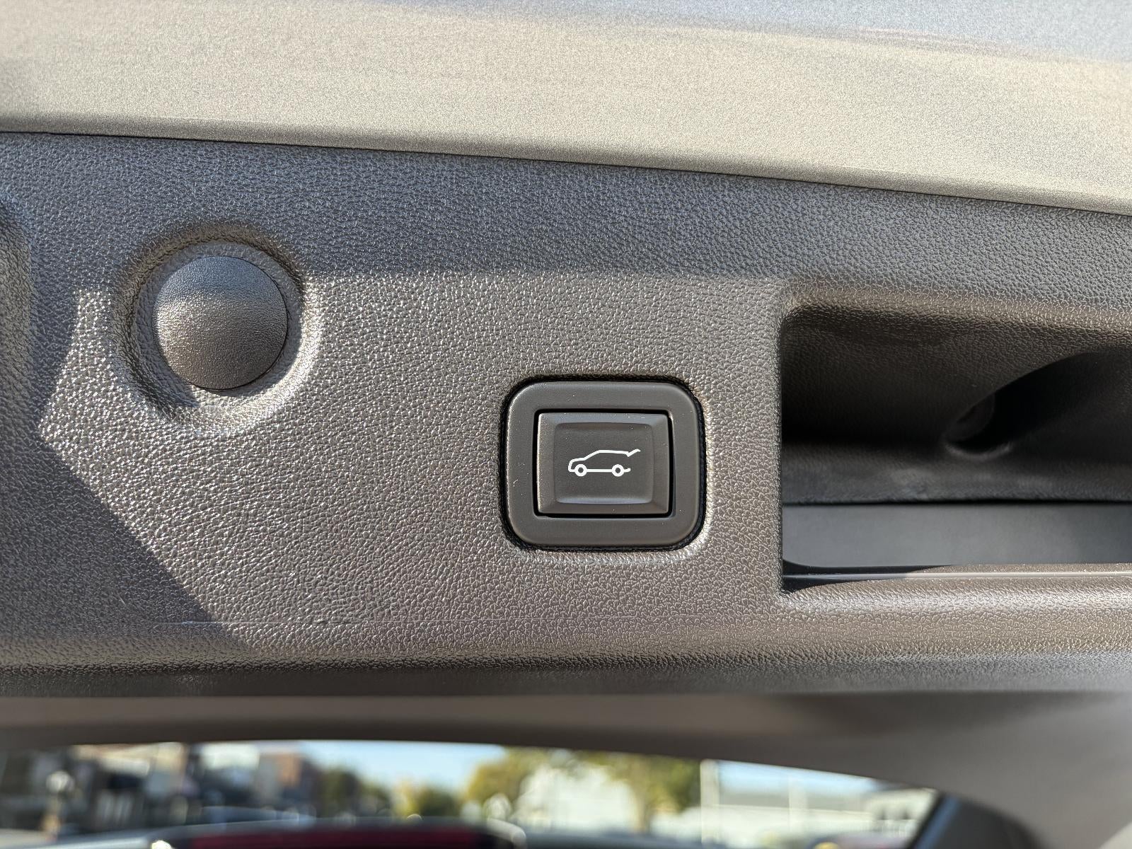 2024 Chevrolet Equinox LT, Safety & Infotainment Pkg, Advanced Safety Pkg, Heated Steering Wheel, Surround Vision
