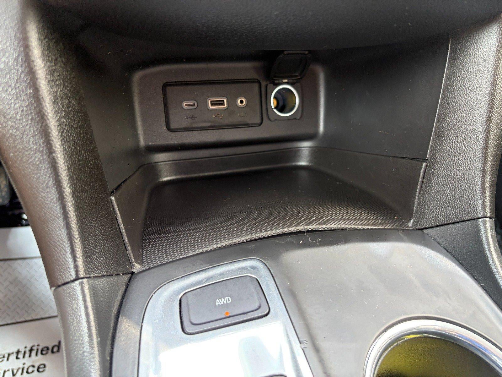 2020 Chevrolet Equinox LT, Confidence & Convenience Pkg, Confidence II Pkg, Heated Front Seats, Apple CarPlay/ Android Auto