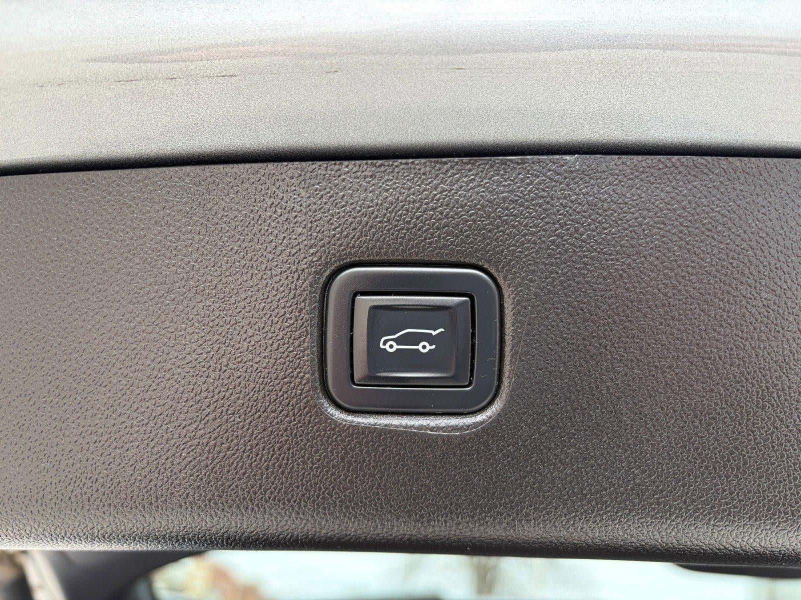 2023 Chevrolet Blazer 3LT, Confidence Pkg, Heated Front Seats, Wireless Apple CarPlay, 20" Wheels