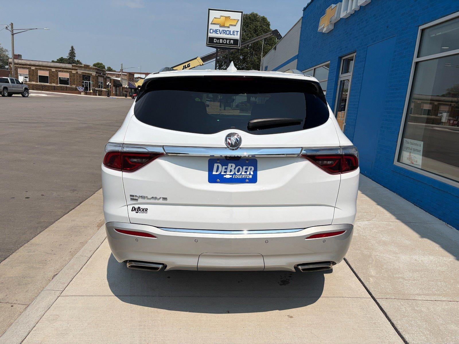 2023 Buick Enclave Premium, Dual Moonroof, Head-up Display, Surround Vision, Heated/ Cooled Seat, Heated Steering Wheel