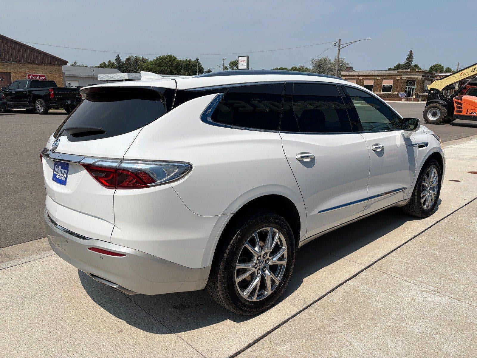 2023 Buick Enclave Premium, Dual Moonroof, Head-up Display, Surround Vision, Heated/ Cooled Seat, Heated Steering Wheel