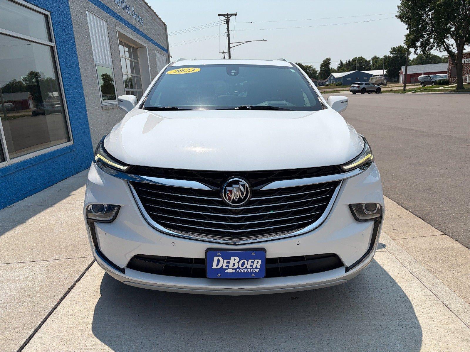 2023 Buick Enclave Premium, Dual Moonroof, Head-up Display, Surround Vision, Heated/ Cooled Seat, Heated Steering Wheel