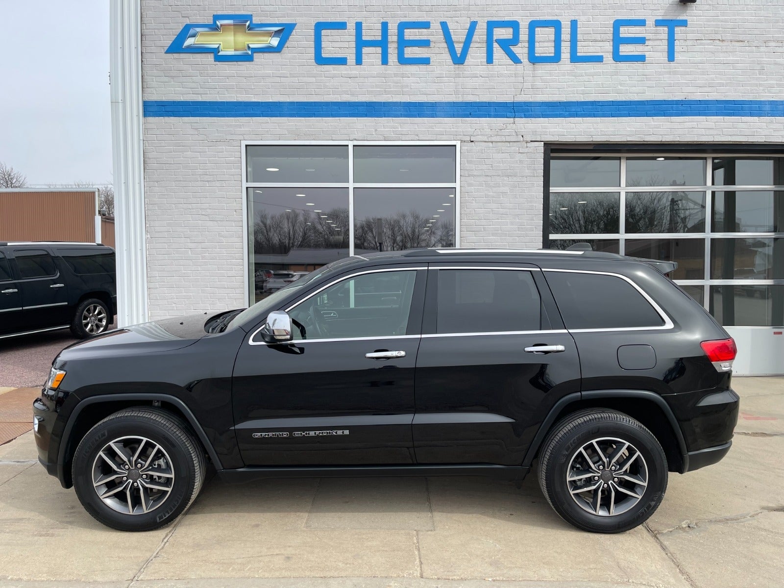 Used 2019 Jeep Grand Cherokee Limited with VIN 1C4RJFBG0KC697141 for sale in Edgerton, Minnesota