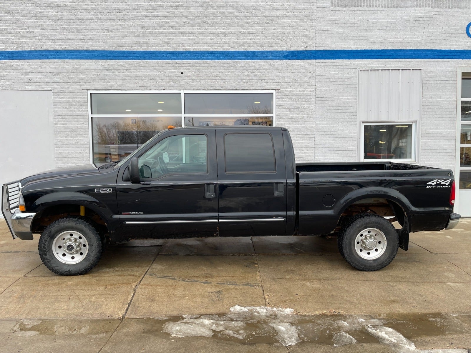 Used 2000 Ford F-250 Super Duty XLT with VIN 1FTNW21F4YEA18213 for sale in Edgerton, Minnesota